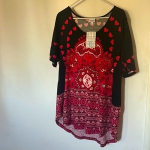 Lularoe Morgan red and black handkerchief pattern with hearts 💕.